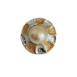 Art Deco Silver & Beige Circle Brooch